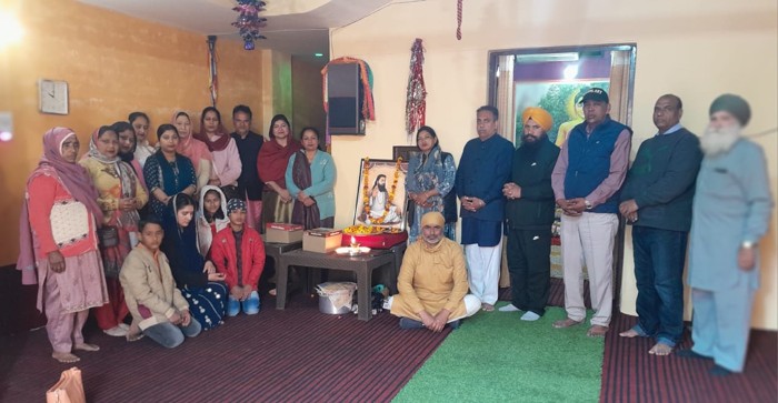 The 647th birth anniversary of Satguru Ravidas Maharaj was celebrated with devotion and enthusiasm at Nirvanu Kutia Mahilpur.